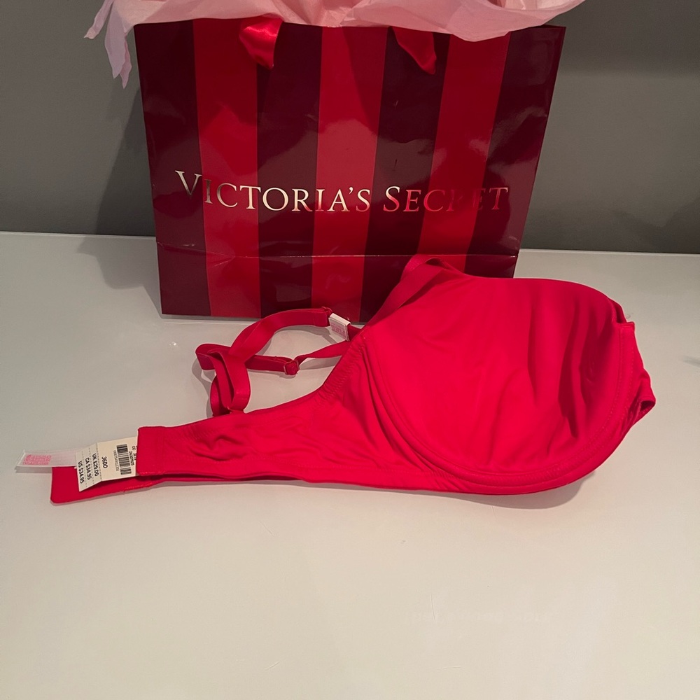Victoria Secret Bra - Picture 13 of 15